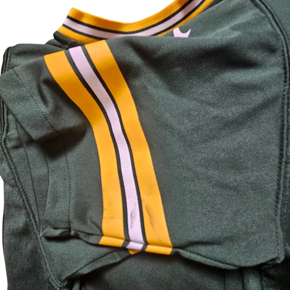 Nike Green Jersey with V-neck and Short Sleeves - Picture 8 of 10